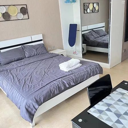 芭提雅中心地带 Centara Avenue 一房公寓 5楼 紧邻海滩，酒吧街，高速互联网